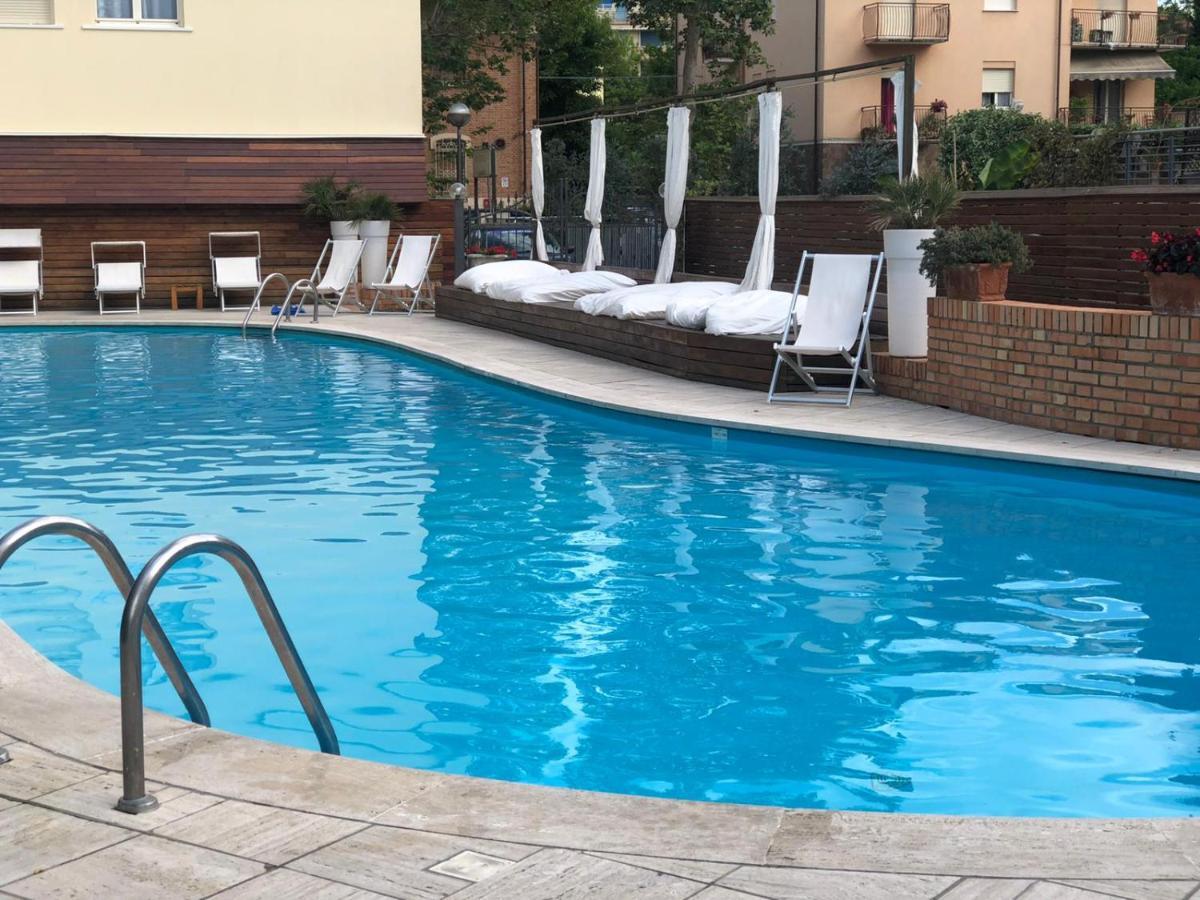 Villa Adriatica Ambienthotels Rimini Exterior photo