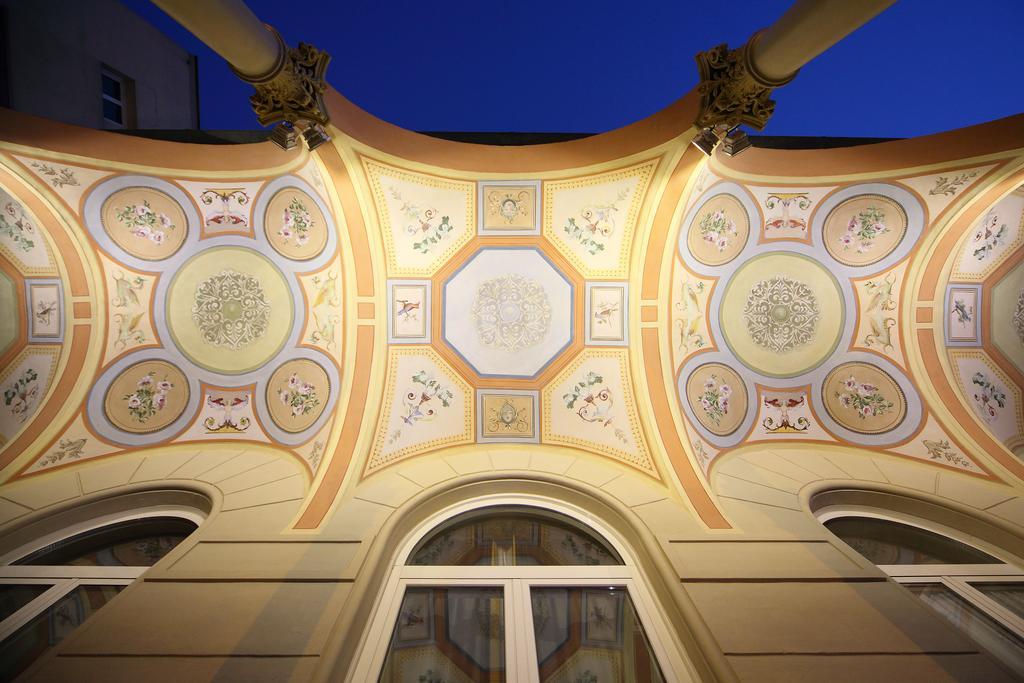 Villa Adriatica Ambienthotels Rimini Exterior photo