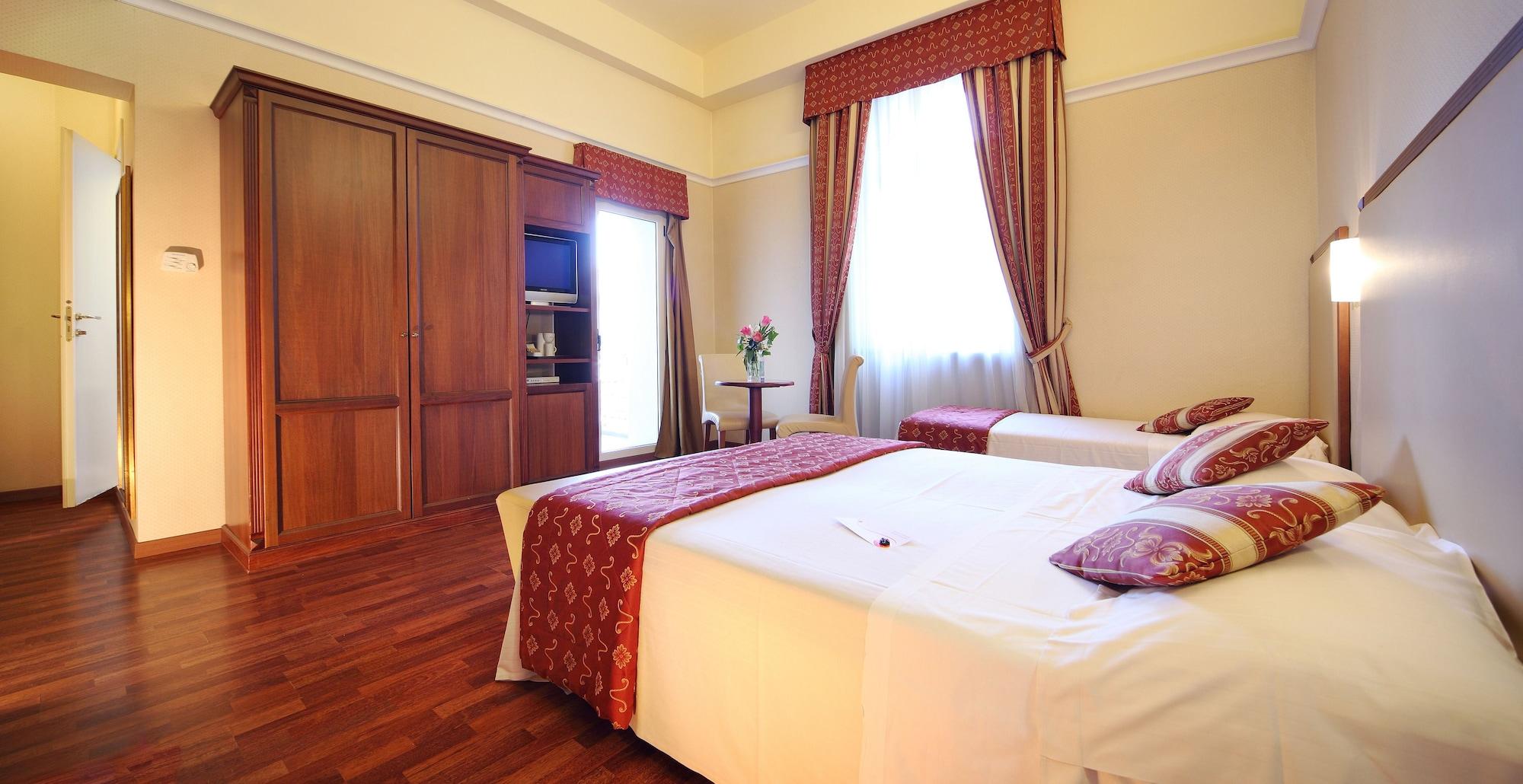 Villa Adriatica Ambienthotels Rimini Exterior photo