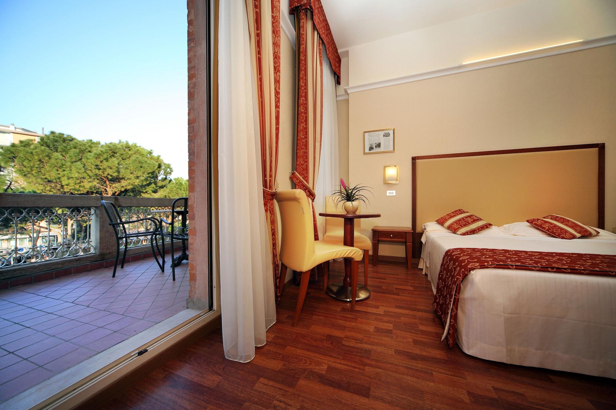 Villa Adriatica Ambienthotels Rimini Exterior photo