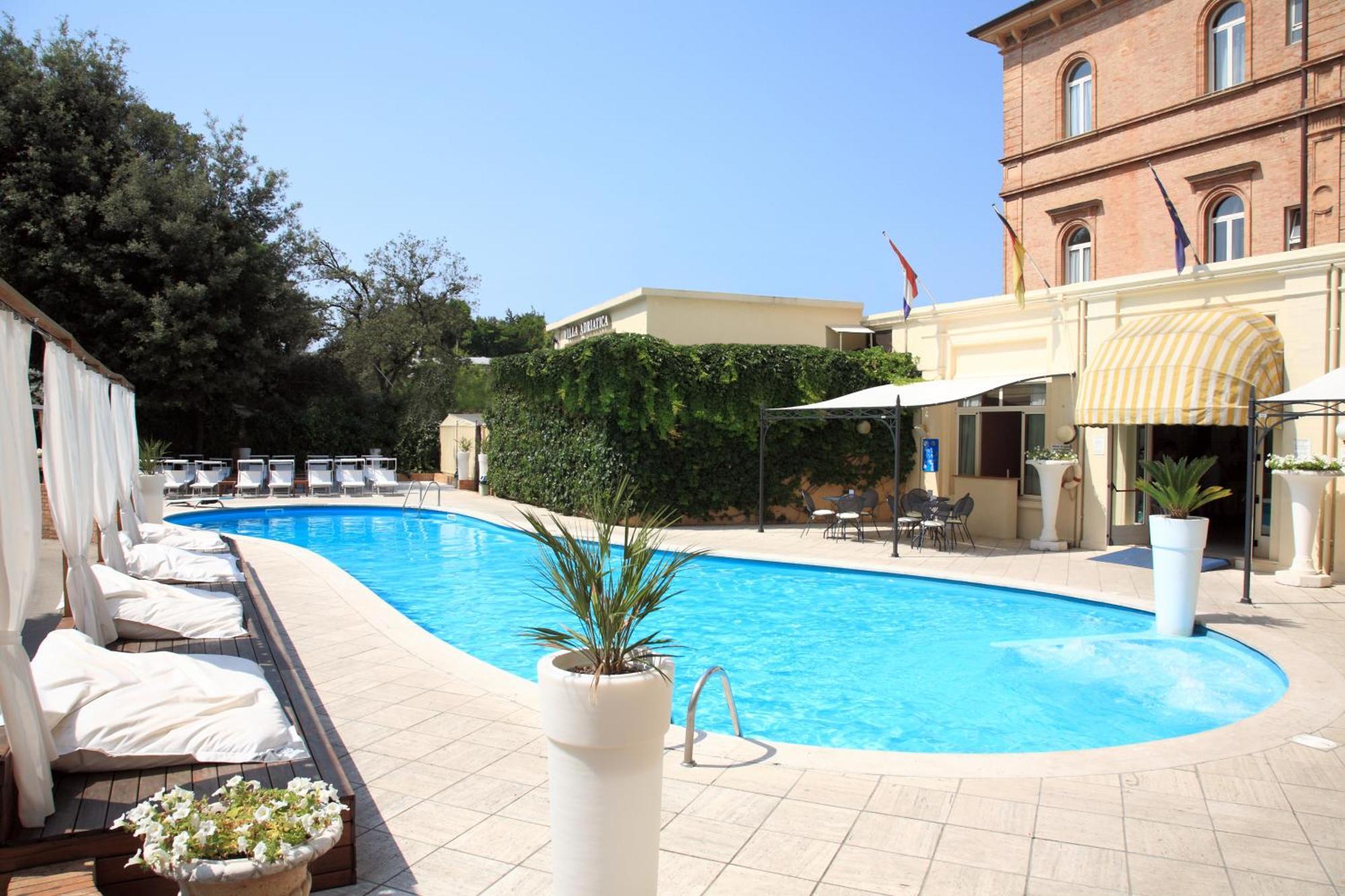 Villa Adriatica Ambienthotels Rimini Exterior photo